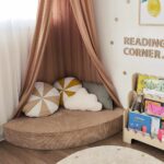 Cornercouch Ponponi03 Brown.jpg