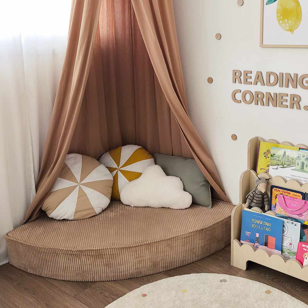 Cornercouch Ponponi03 Brown.jpg
