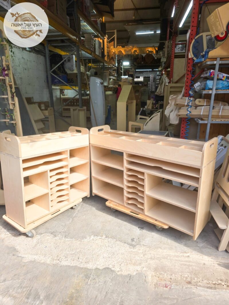 כוורת אחסון חומרי יצירה כוורת אחסון חומרי יצירה