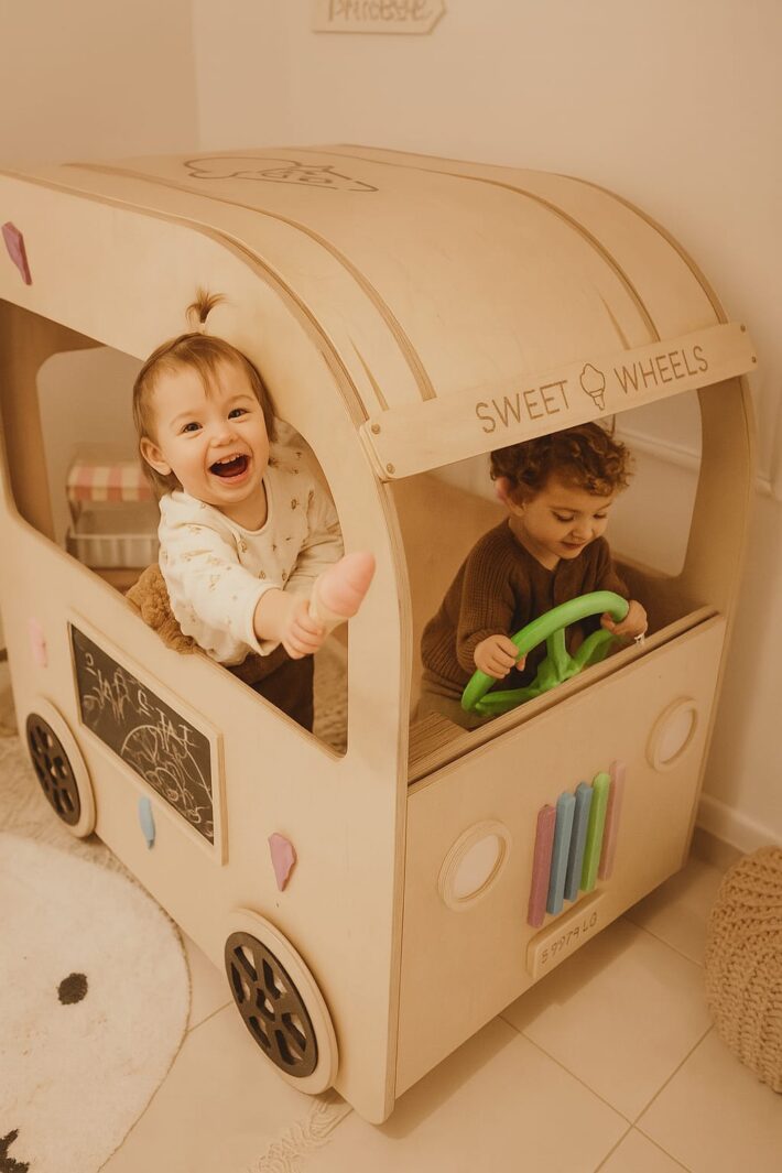 אוטו גלידה למשחק