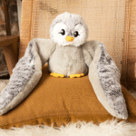Gif Penguin Hugging