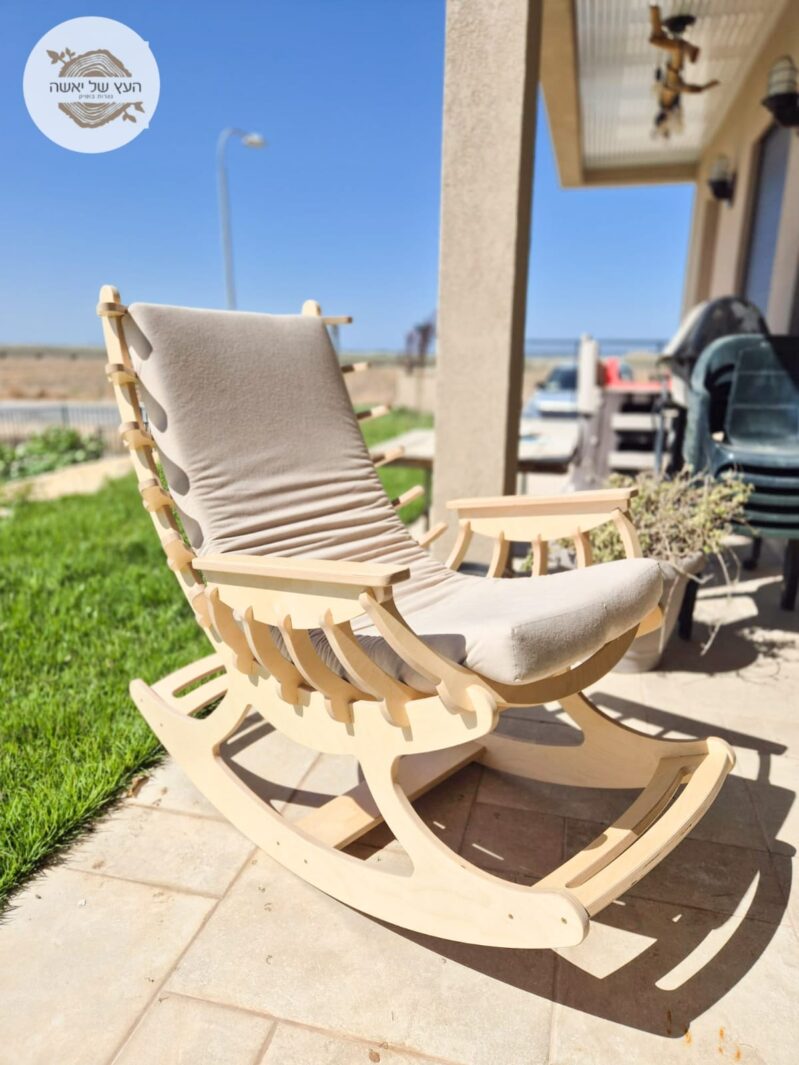 כיסא נדנדה כיסא נדנדה