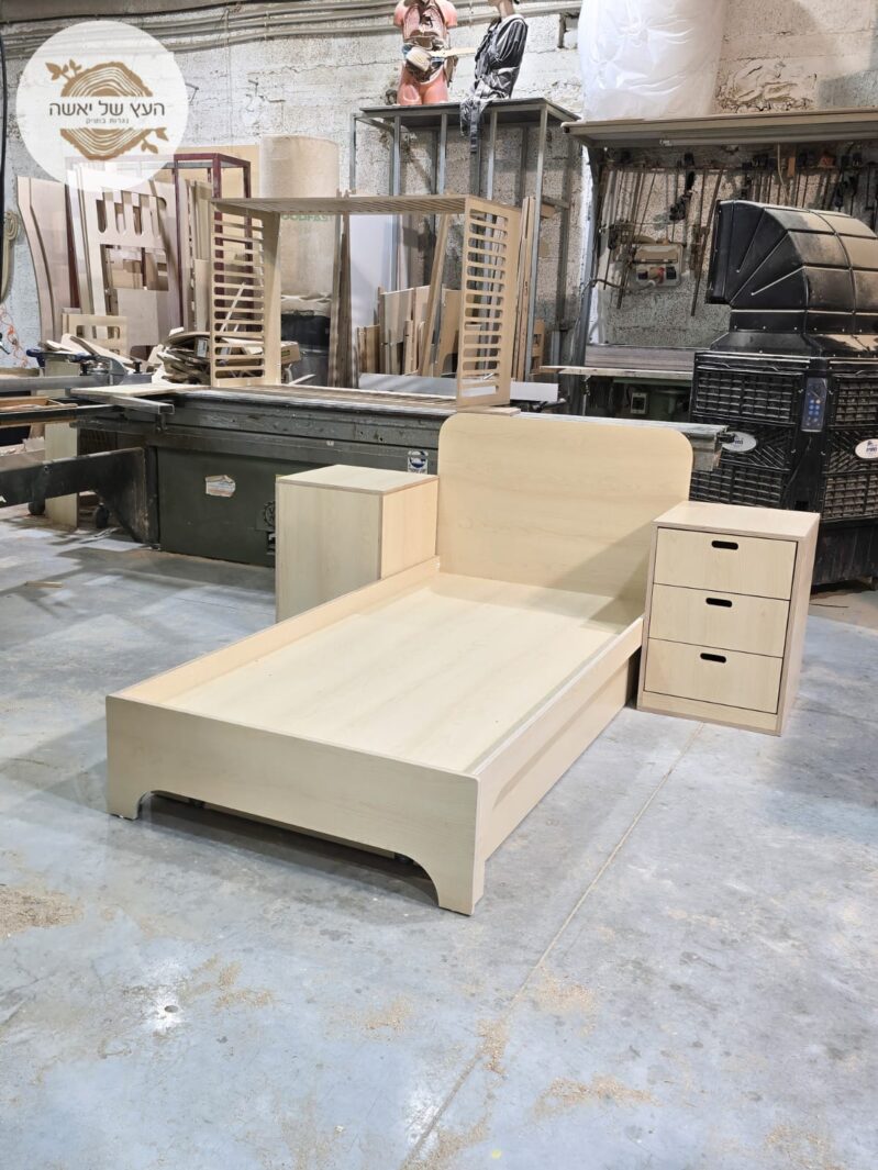 מיטת מעיין 2