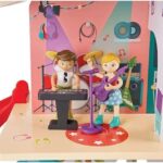 בית בובות מגלשה וצלילים Hape 2