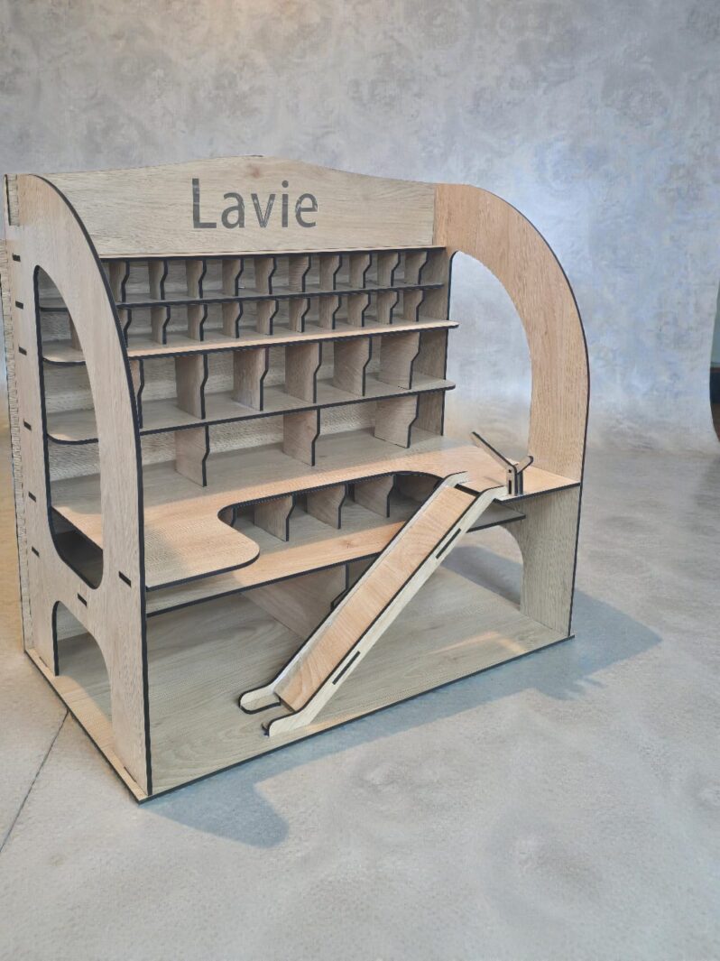 חניון מכוניות2