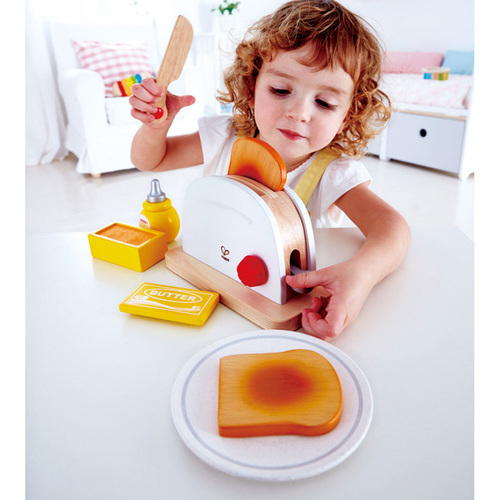 טוסטר מעץ עם פרוסות3