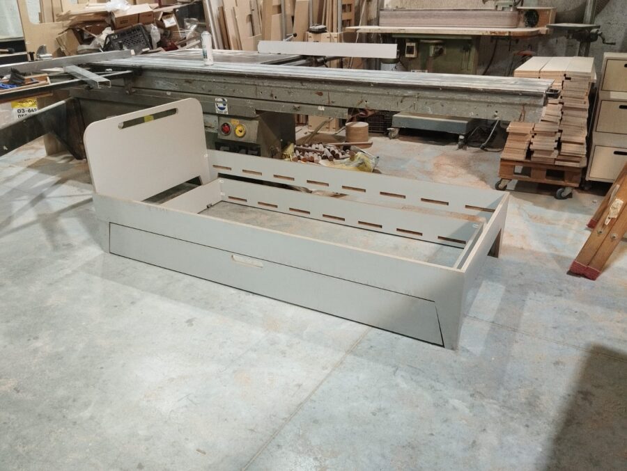 ניקה מציאון 895