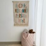 אריג לתלייה Abc ורוד טורקיז1