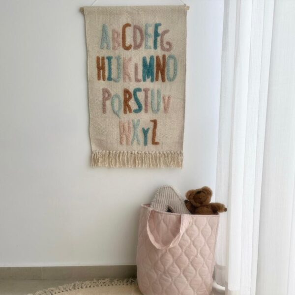 אריג לתלייה Abc ורוד טורקיז1