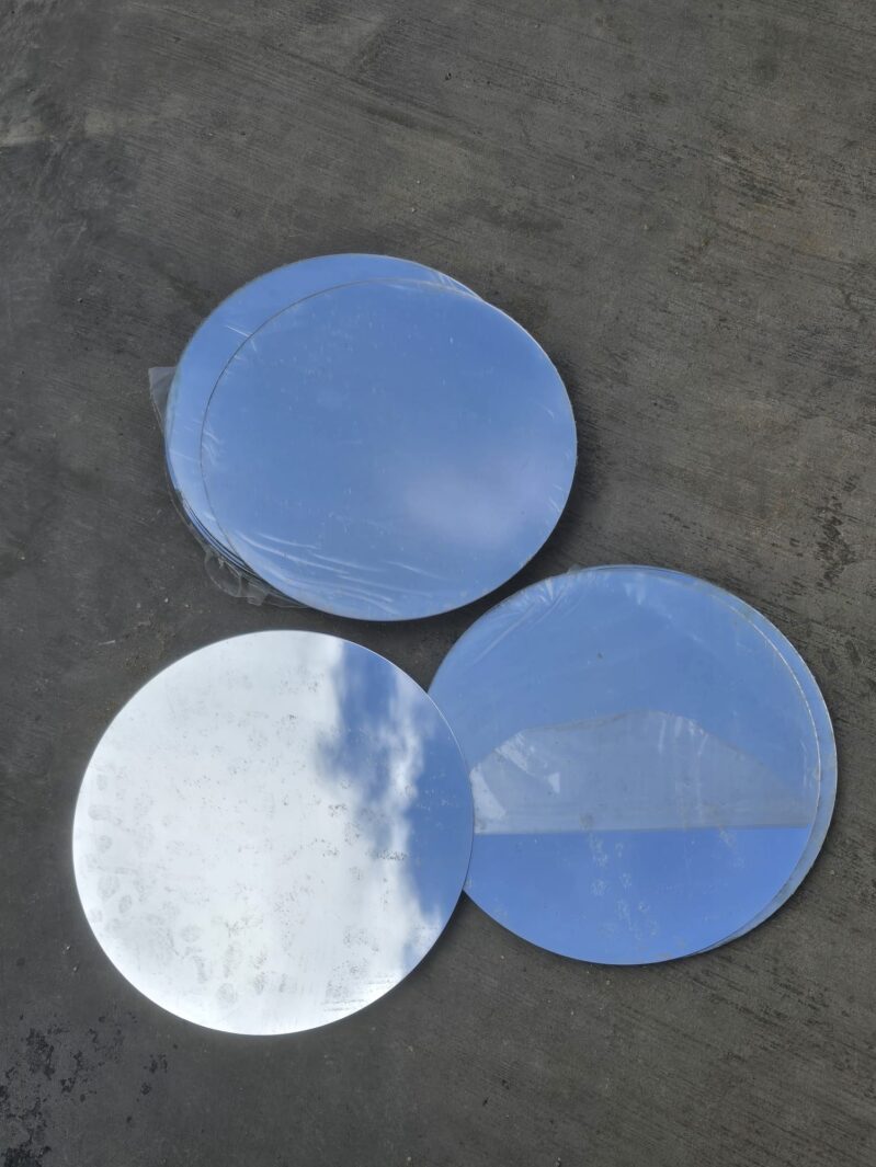 מראות לא שבירות מציאון מראות לא שבירות מציאון