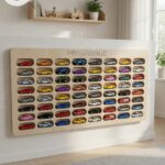 מדף מיניאטורות למכוניות